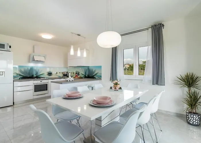 Leoni By Istrialux Villa