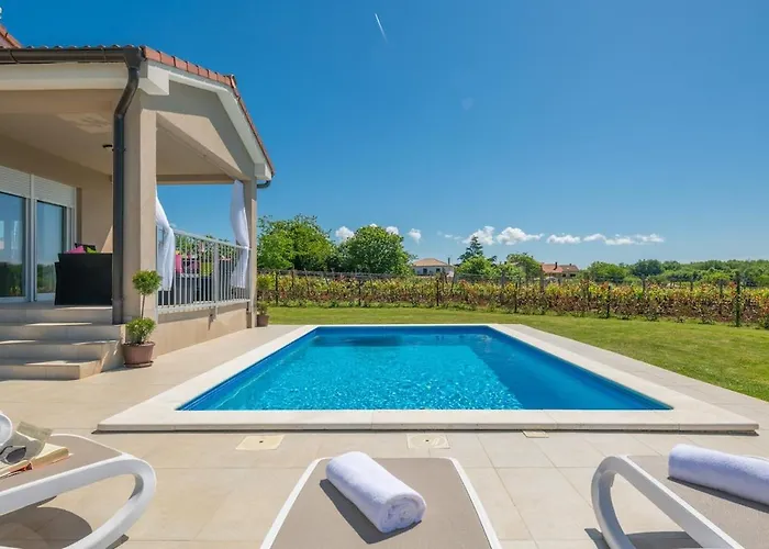 Leoni By Istrialux Villa *