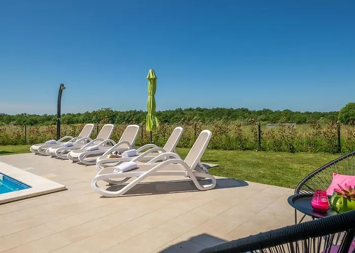 Villa Leoni By Istrialux Orihi